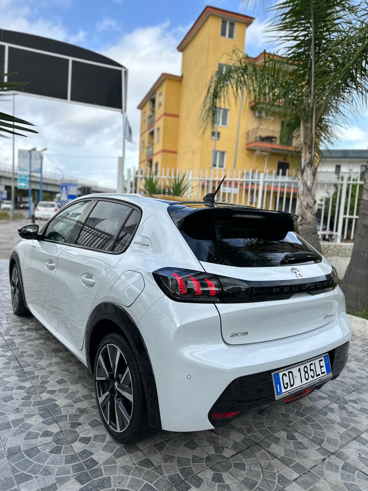 Peugeot 208 PureTech 100 Stop&Start EAT8 5 porte GT Line