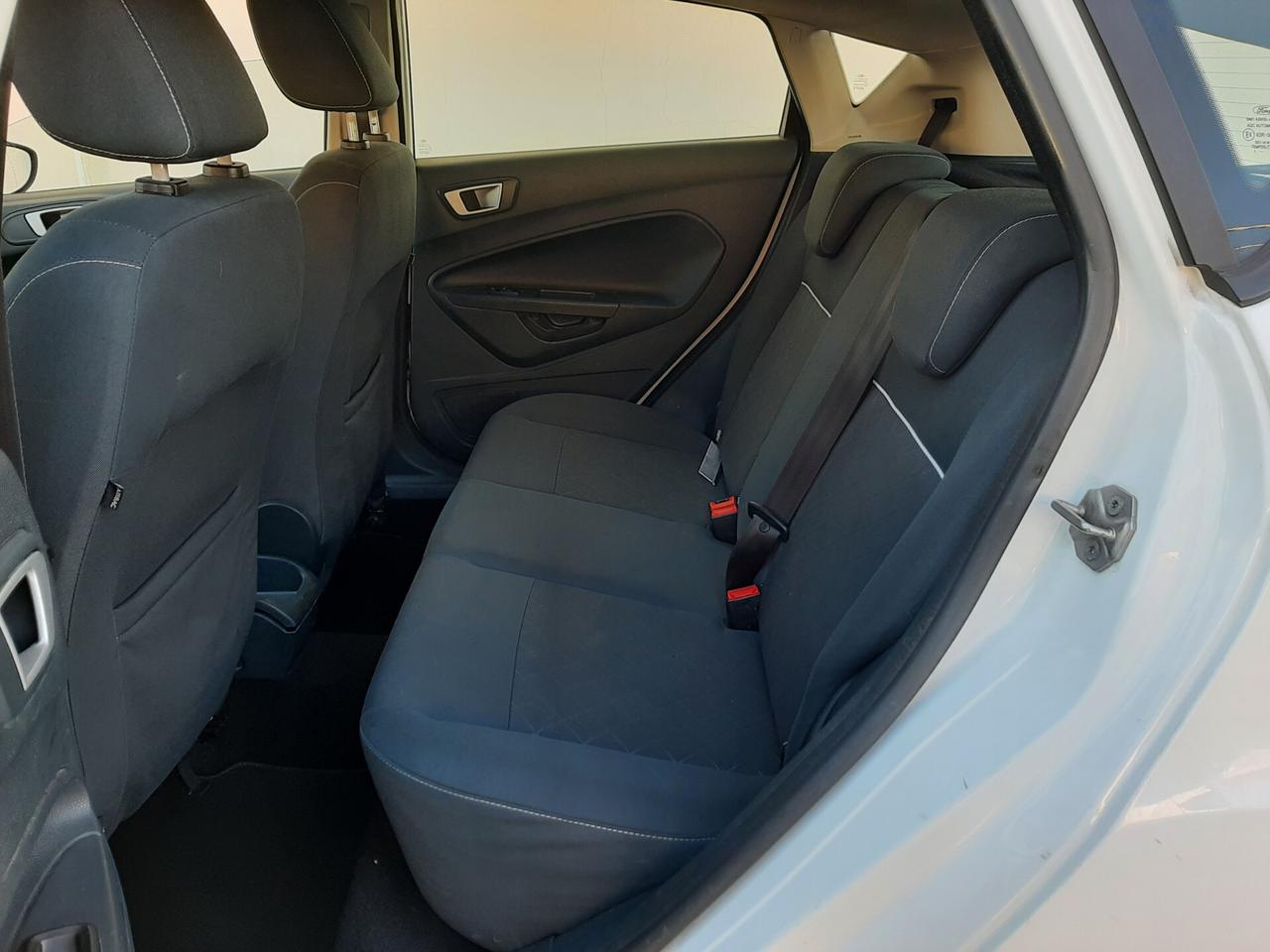 Ford Fiesta Ikon 1.4 16V 97cv GPL Business 5p
