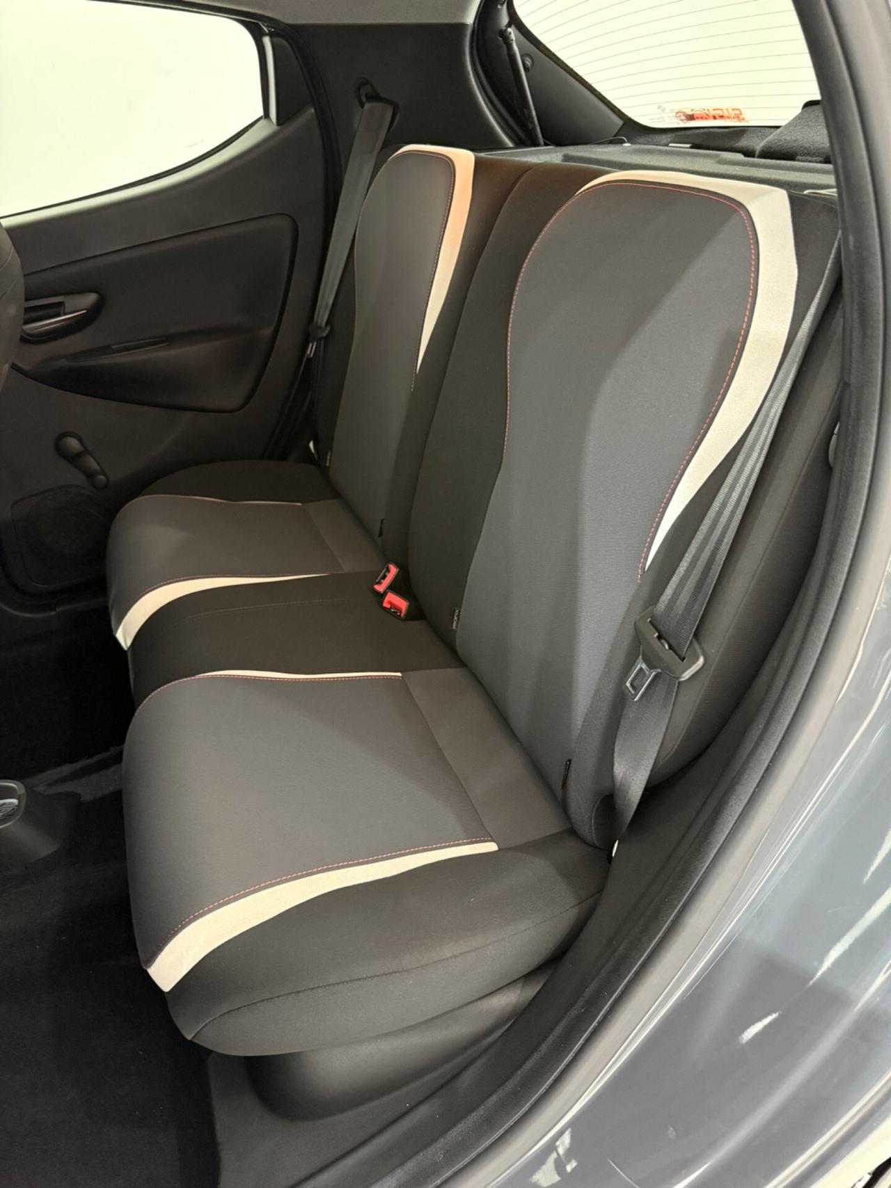 LANCIA YPSILON 1.2 69 CV 5 PORTE ELLE