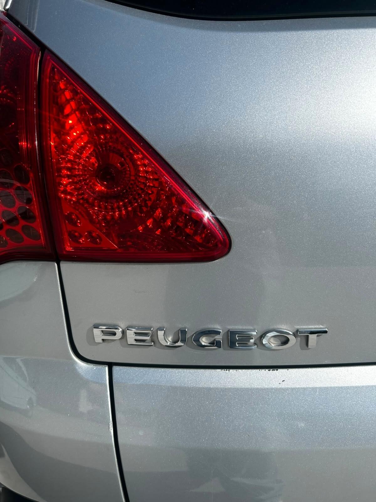 Peugeot 3008 1.6 HDi 110CV