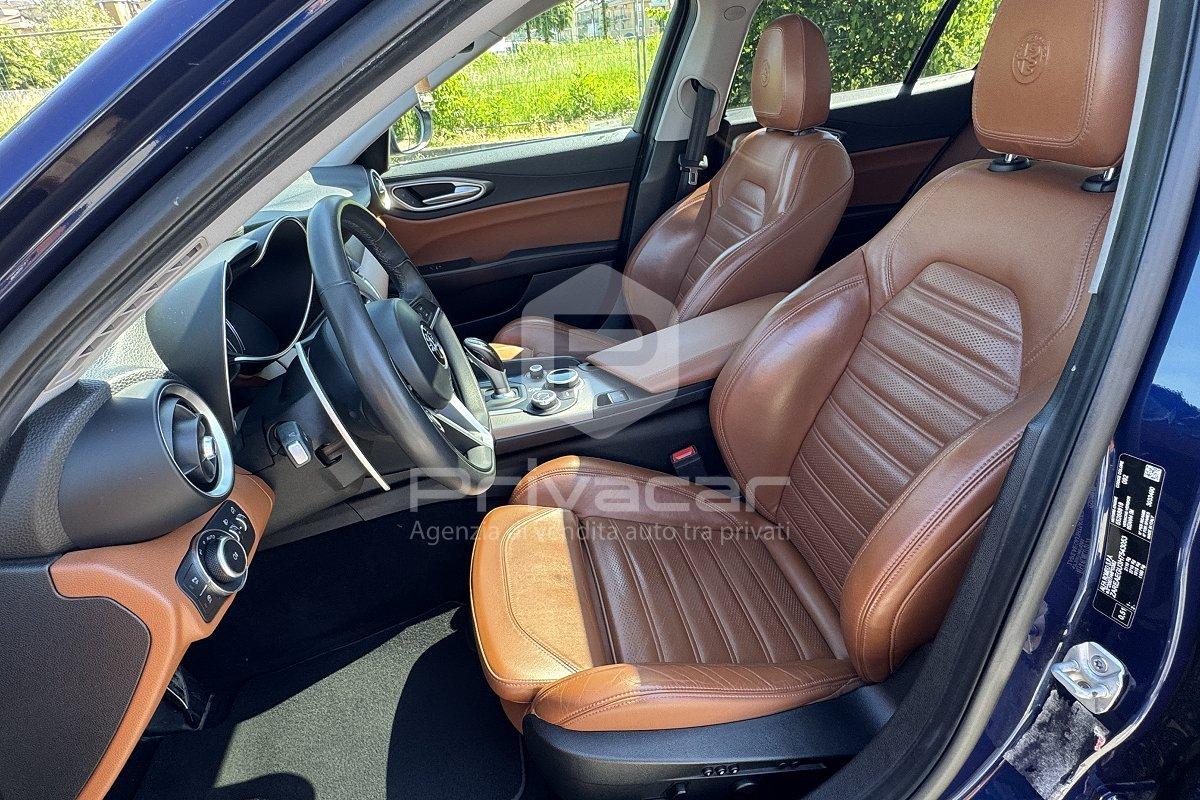 ALFA ROMEO Giulia 2.2 Turbodiesel 210 CV AT8 AWD Q4 Veloce
