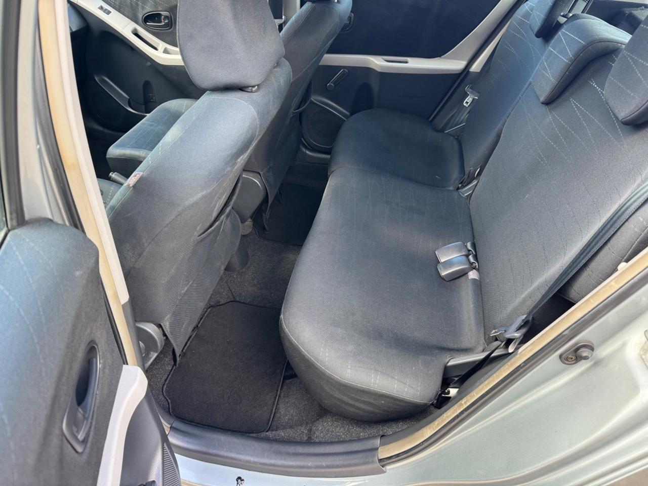 Toyota Yaris 1.3 5 porte Sol AUTOMATICO NEOPATENTATI