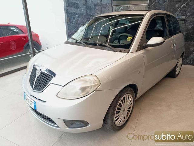 LANCIA Ypsilon 1.2 Platino