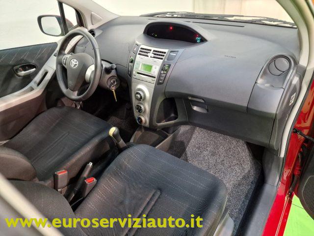 TOYOTA Yaris 1.3 5 porte Sol
