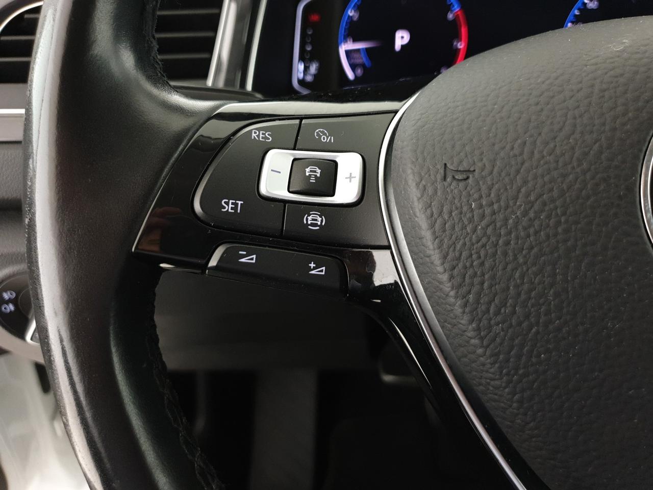Volkswagen T-Roc 1.5 tsi advanced dsg