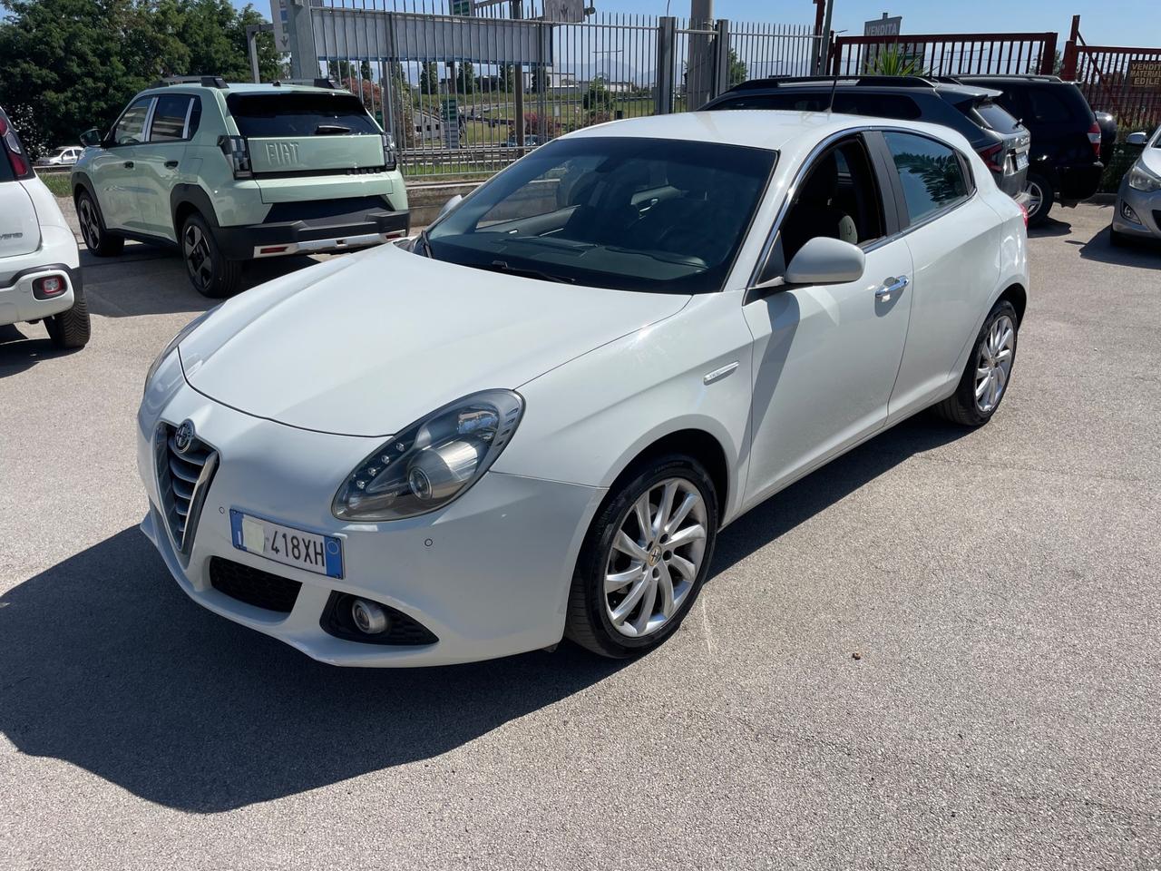 Alfa Romeo Giulietta a*f*f*a*r*e