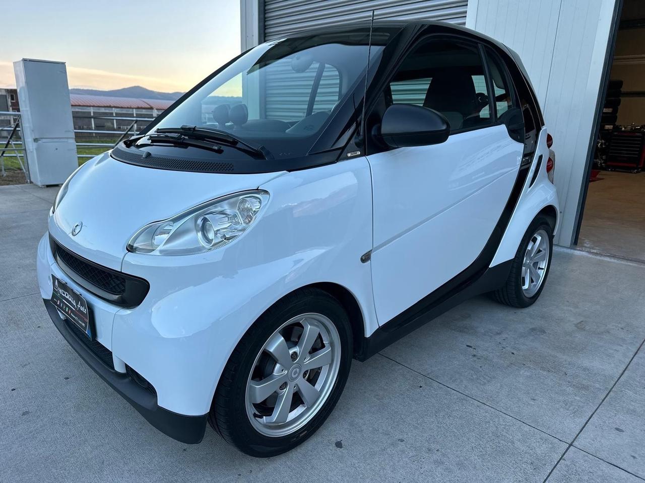 Smart ForTwo 1000 52 kW MHD coupé passion