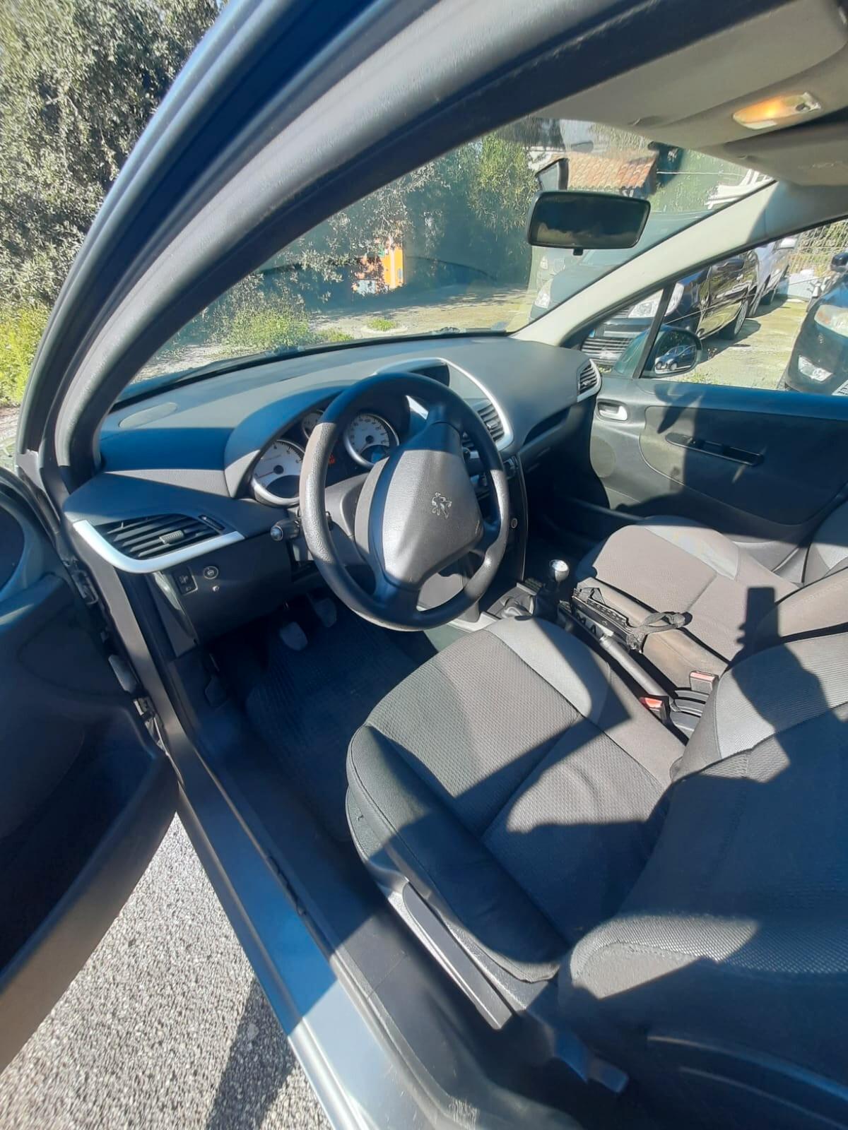 Peugeot 207 1.4 8V 75CV 5p. Energie Sport ECO GPL