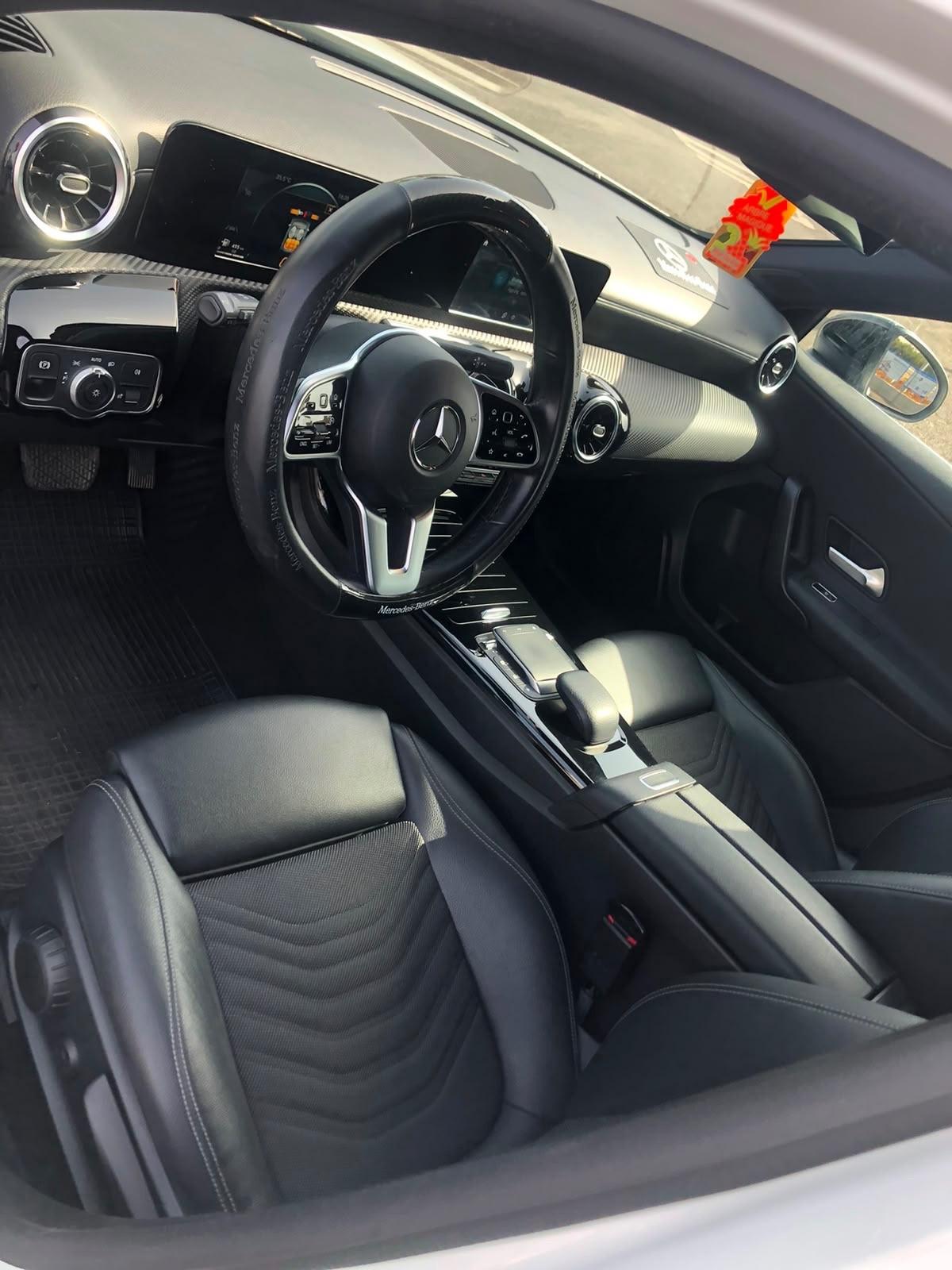 Mercedes-benz A 180 d Automatic Premium