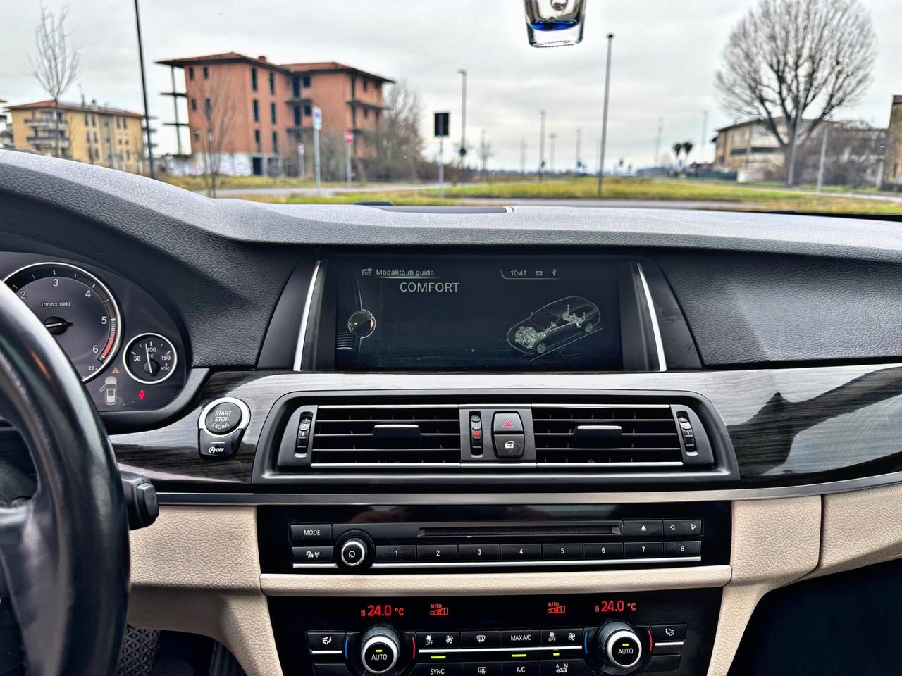 Bmw 530 530d xDrive 258CV Touring Luxury euro 6