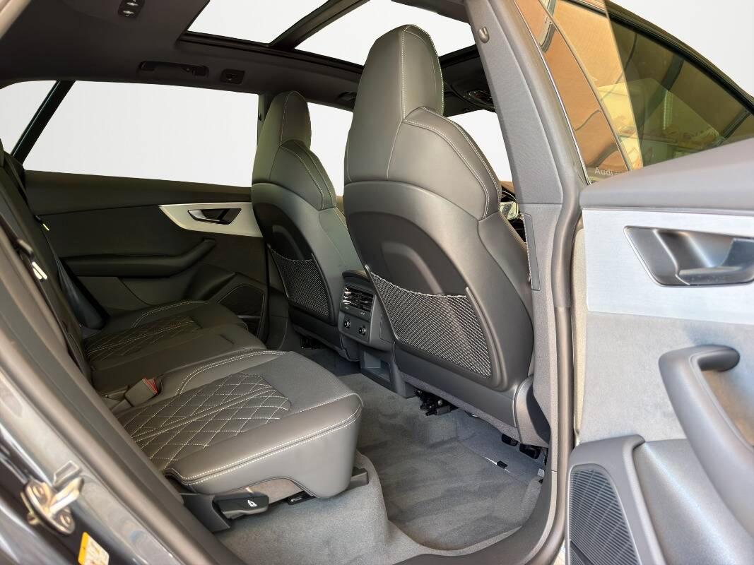 Audi Q8 3.0 tdi 286cv S line quattro 286cv Valcona Ventilati
