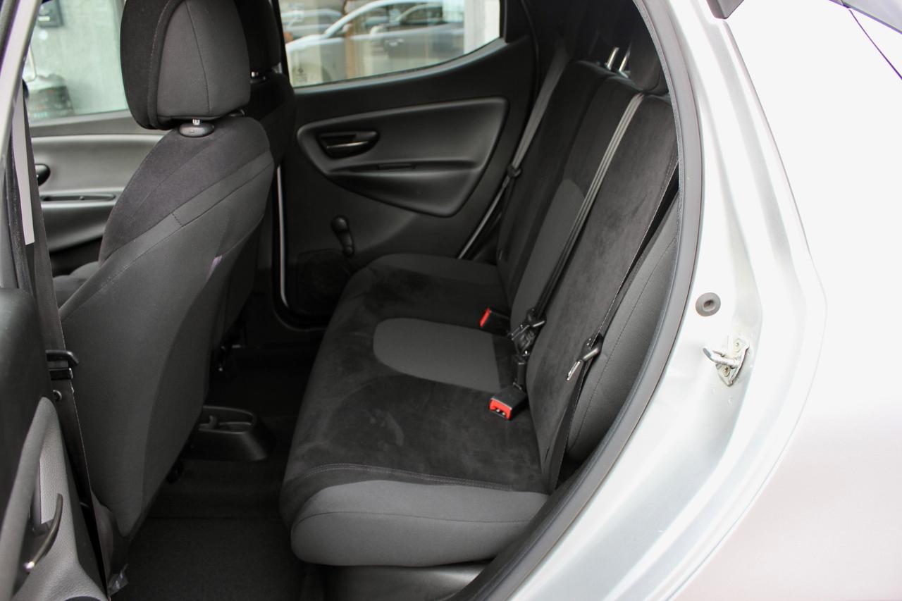 Lancia Ypsilon 1.2 69 CV 5 porte Silver UNICO PROPRIETARIO!