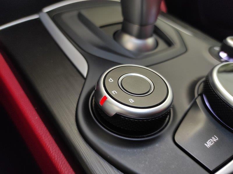 ALFA ROMEO Stelvio - Stelvio 2.2 Turbodiesel 180 CV AT8 Q4 Executive