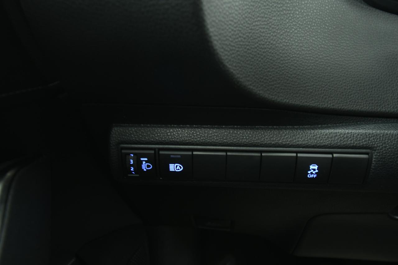 TOYOTA Corolla Touring Sports 1.8h Business cvt CAMERA+ACC+APP CONNECT