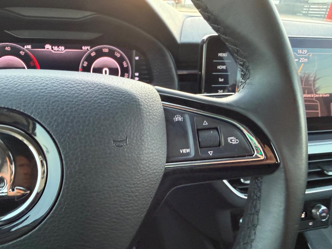 Skoda Kamiq 1.6 TDI SCR Dark Shade