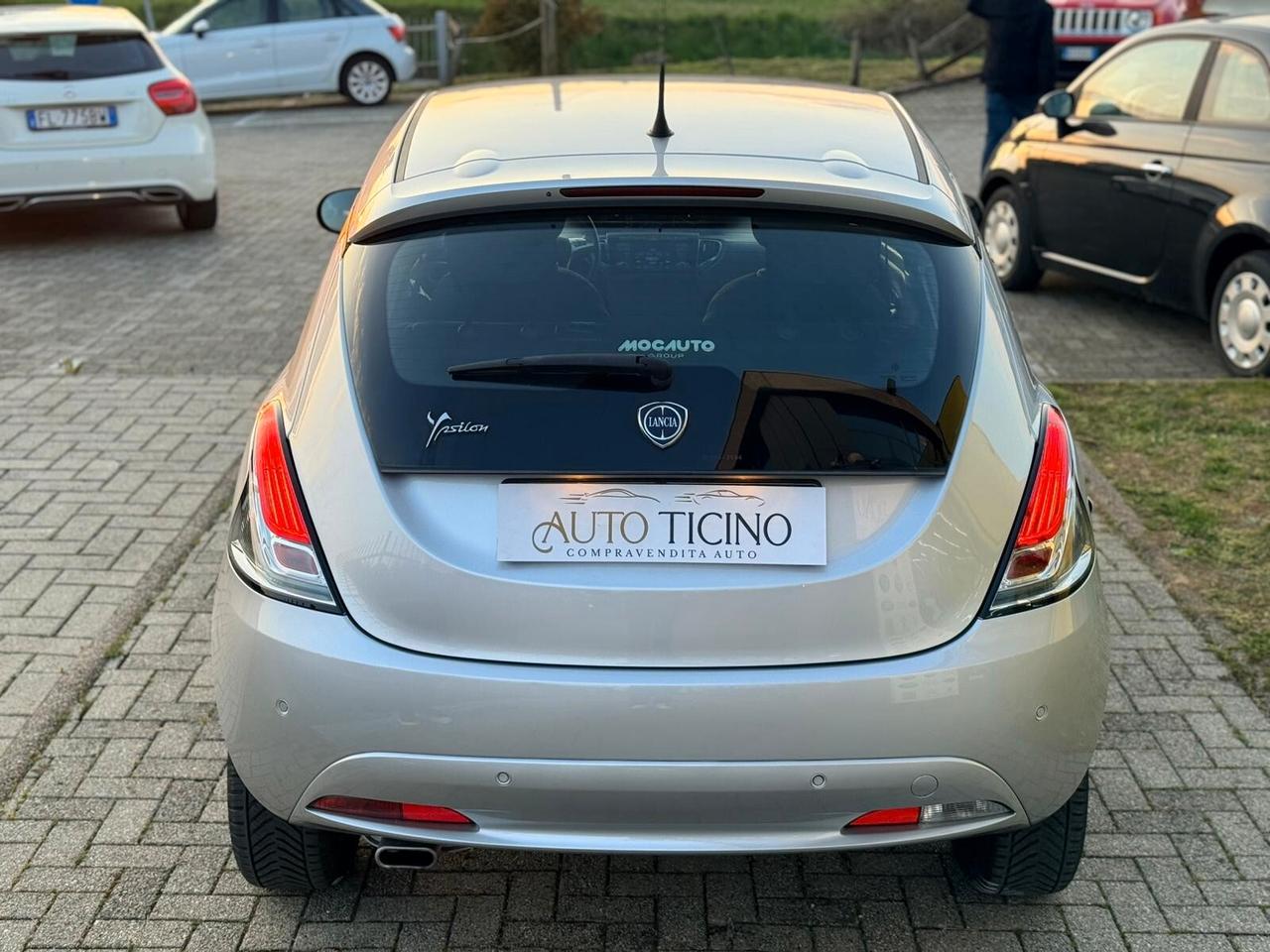 Lancia Ypsilon 1.2 69 CV 5 porte S&S Platinum