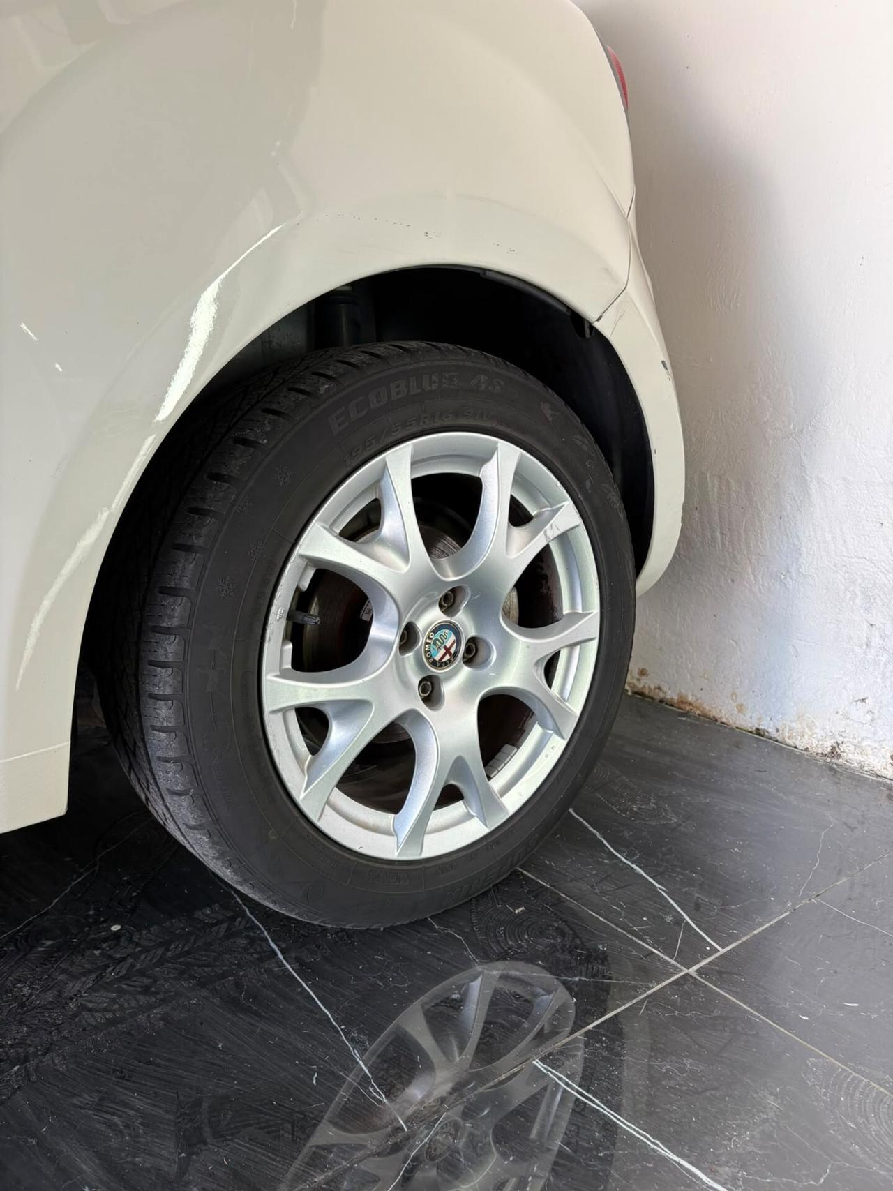 Alfa Romeo MiTo 1.4 70 CV GPL progression