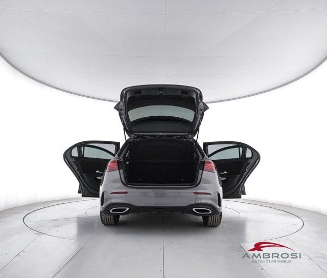 MERCEDES-BENZ A 180 180 d AMG Line Premium Plus auto