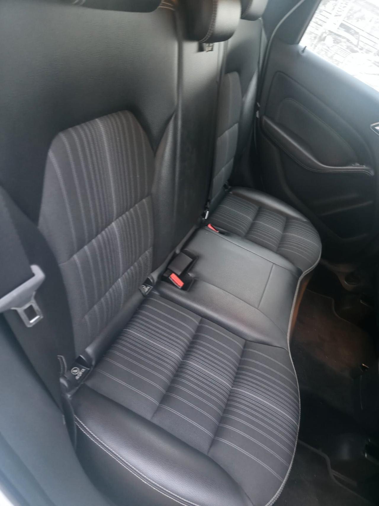 Mercedes-benz B 180 CDI BlueEFFICIENCY Premium