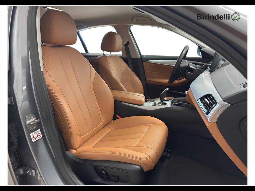 BMW Serie 5(G30/31/F90) - 520d 48V xDrive Business