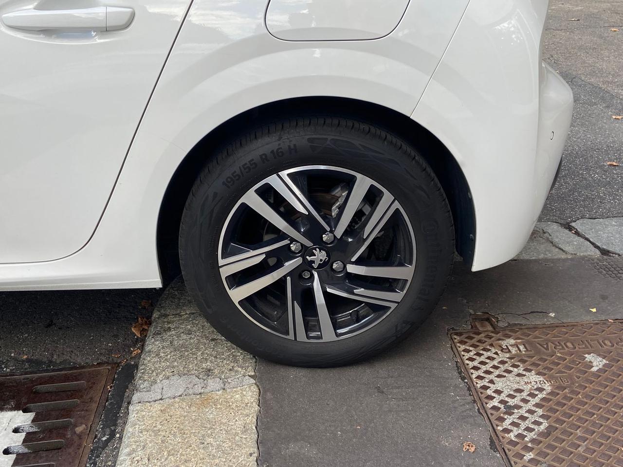 Peugeot 208 Active 1.2 PureTech 100 #12081