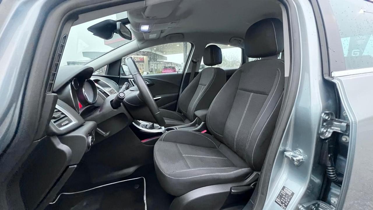 Opel Astra 1.6 Turbo 180CV 5 porte Cosmo S