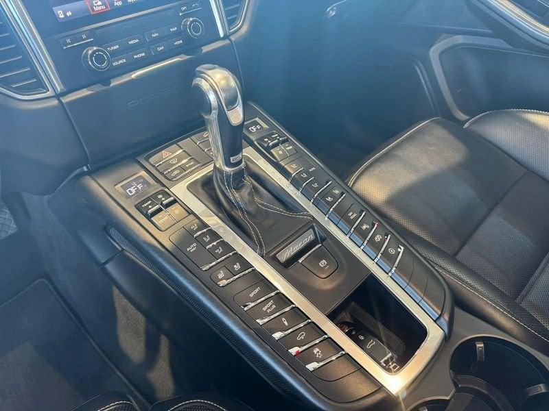 Porsche Macan Turbo Performance Package 440 cv PDK