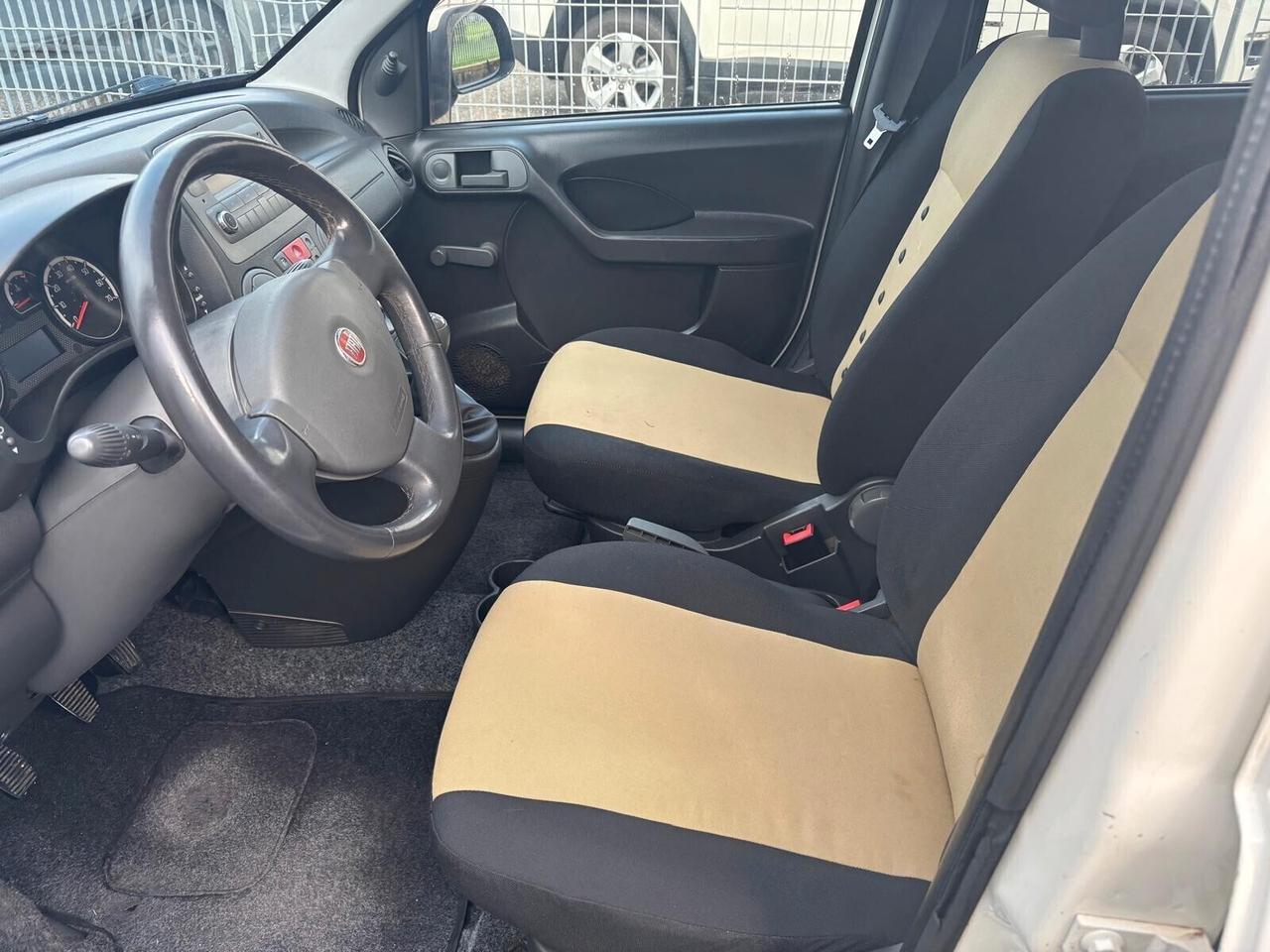 Fiat Panda 1.3 MJT 5 POSTI - 2011