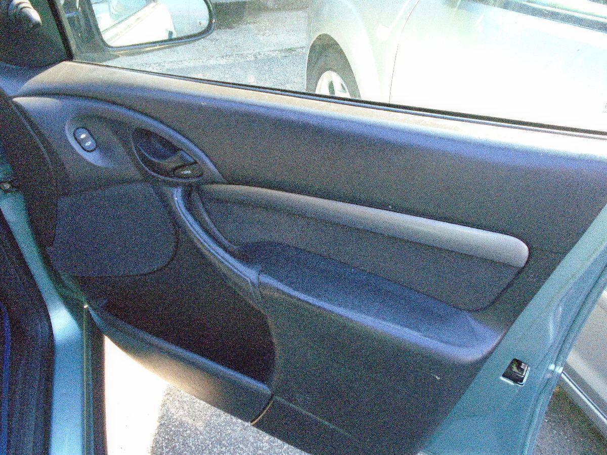 FORD Focus '2001 5p 1.8 tdci OK NEOPATENTATI