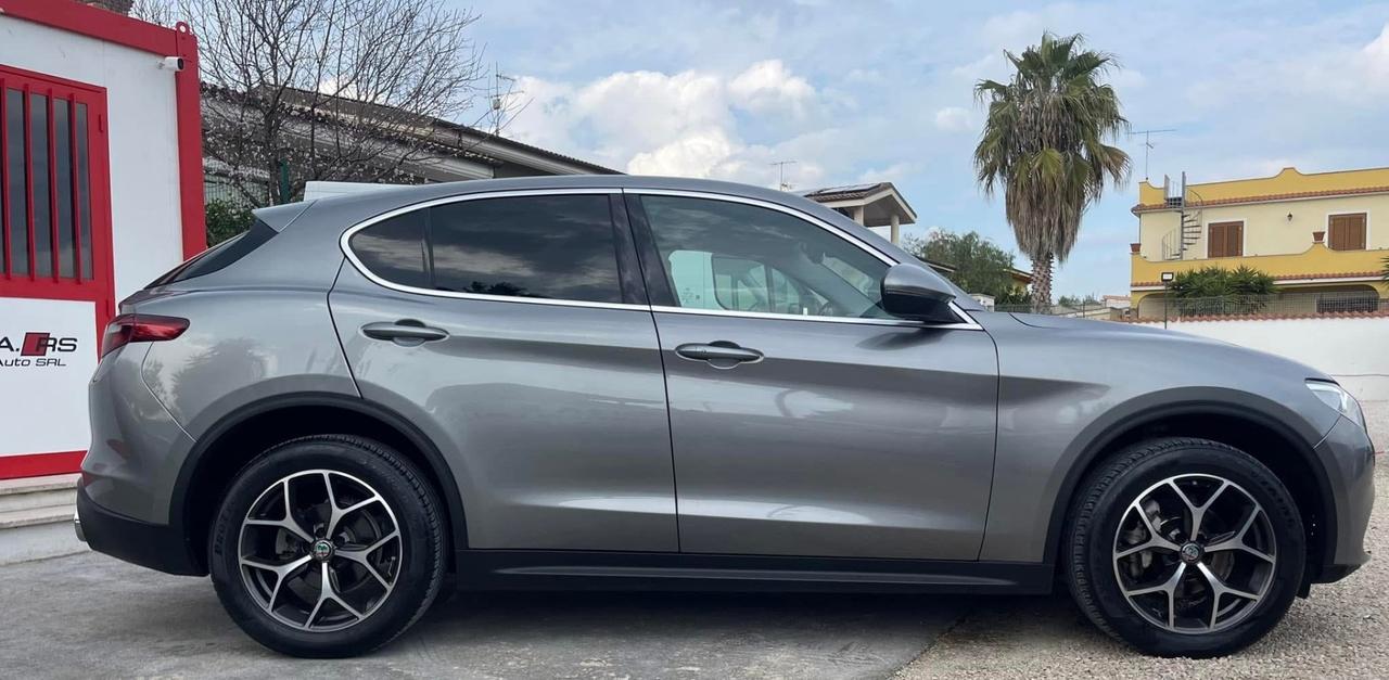 Alfa Romeo Stelvio Executive AT8 Q4 2.2 TurboDiesel 210cv