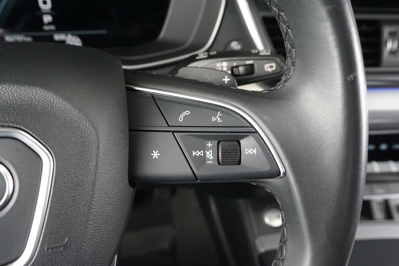 Audi Q5 SPB 40 TDI quattro S tronic S line Identiy Black