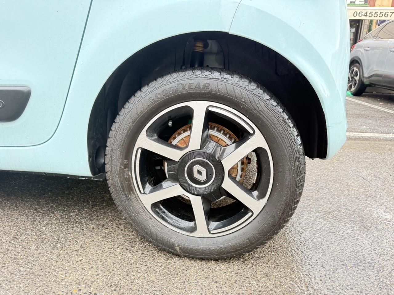 Renault Twingo LIMITEED C.AUTOMATICO PDC BLUETOOTH CERCHI 16 SOLO 25000 KM