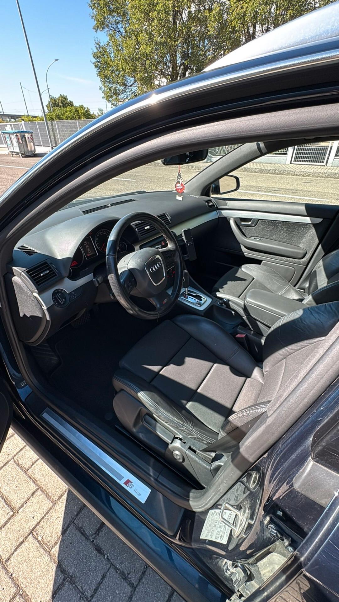 Audi A4 STATION WAGON 2.0 TDI S-LINE AUTOMATICA 18"