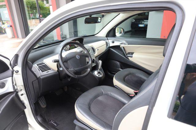 LANCIA Ypsilon 1.3 MJT 90CV Platino Automatica per NEOPATENTATI