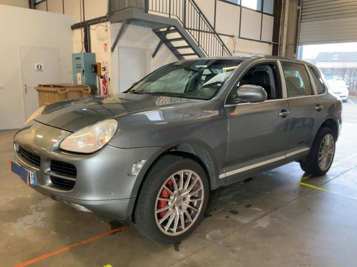 Porsche Cayenne 4.5 cat Turbo S