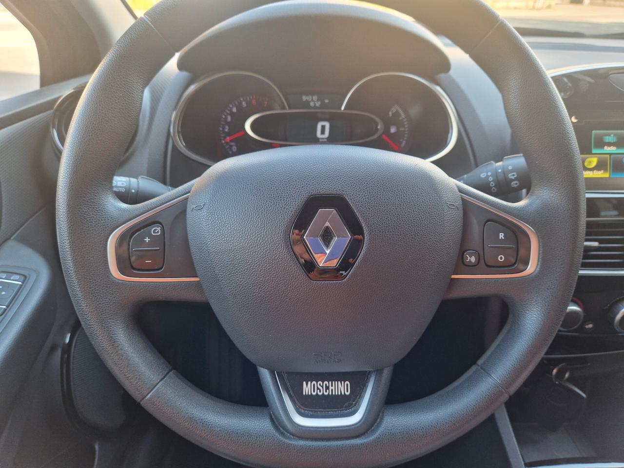 Renault Clio 0.9TCe 75cv 5 porte Moschino Zen