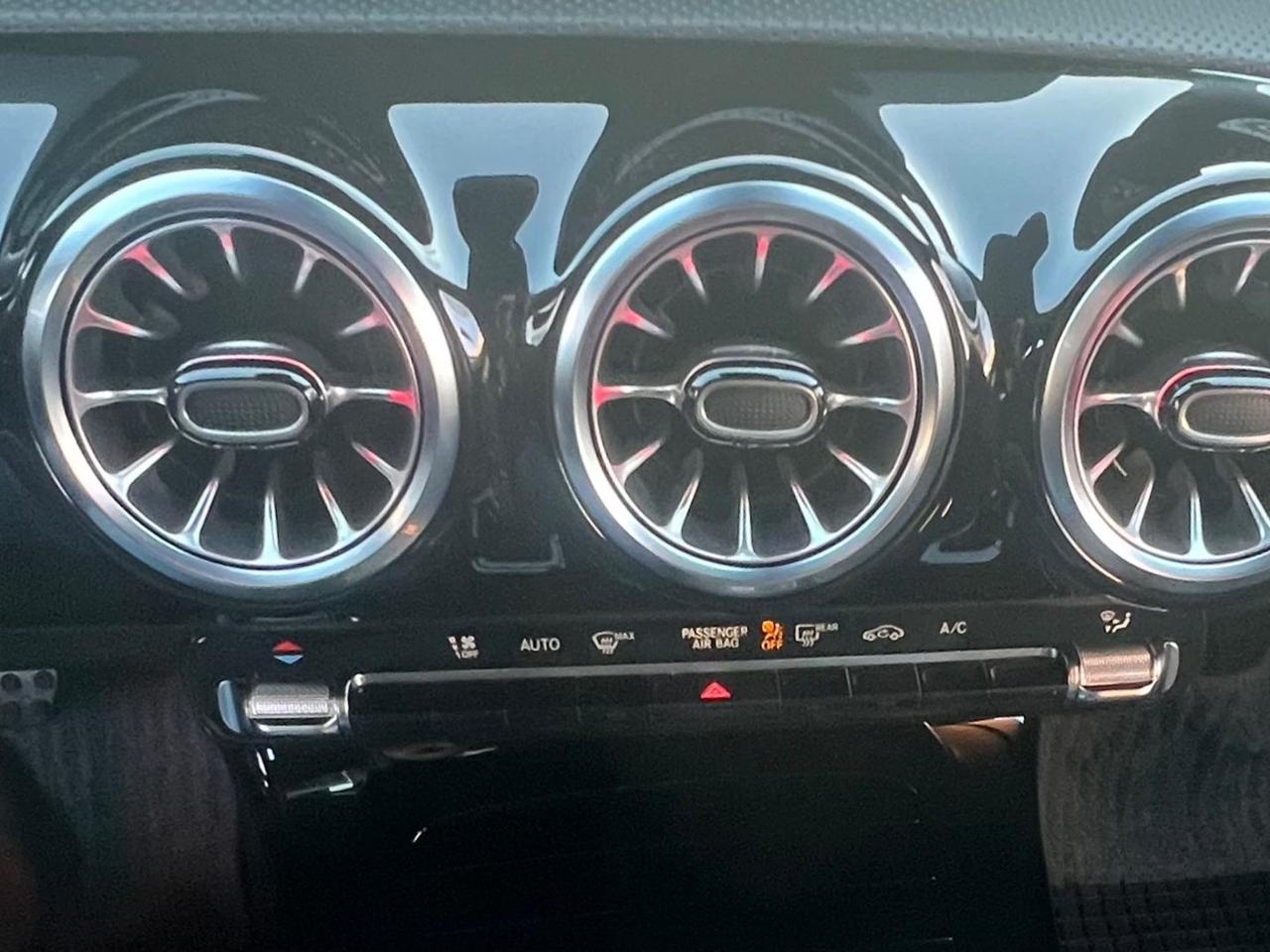 Mercedes-Benz A 220 AMG Line Advanced Plus A #8539