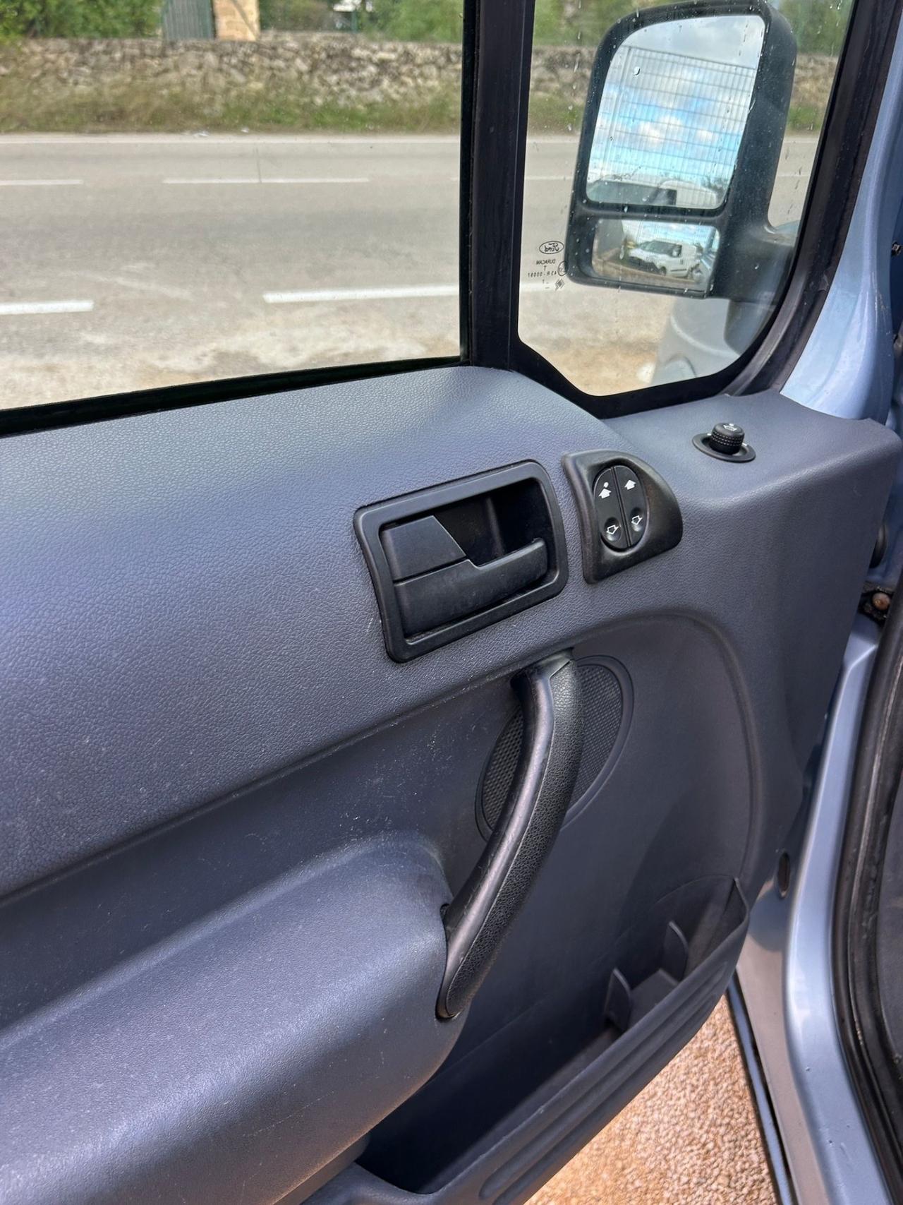 Ford Transit Connect TRASPORTO DISABILI -2007