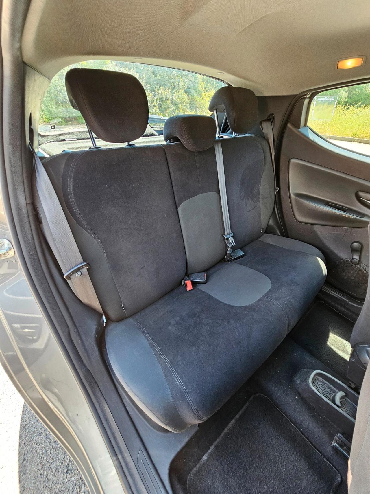 Lancia Ypsilon 1.2 69 CV 5 porte Platinum