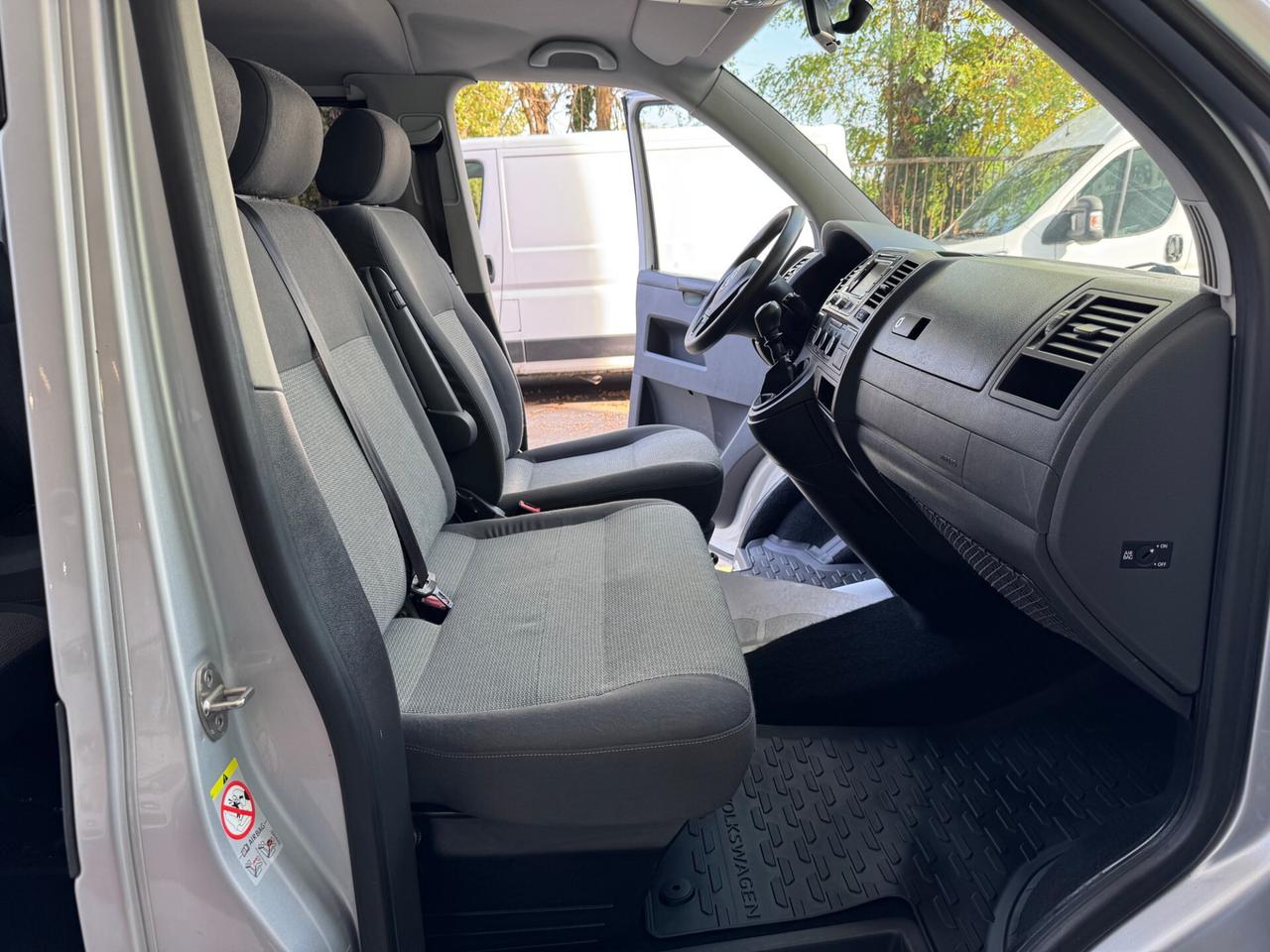 Volkswagen T5 Caravelle PL 9posti GARANZIA 24MESI