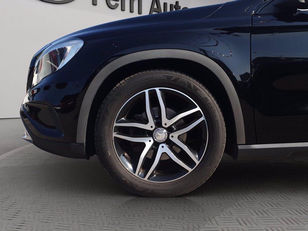 MERCEDES Gla 200 d (cdi) sport auto del 2015