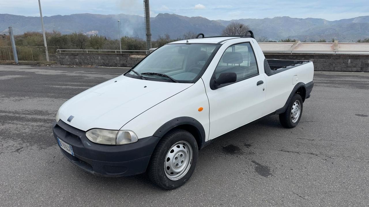 Fiat Strada 1.9 diesel Pick-up
