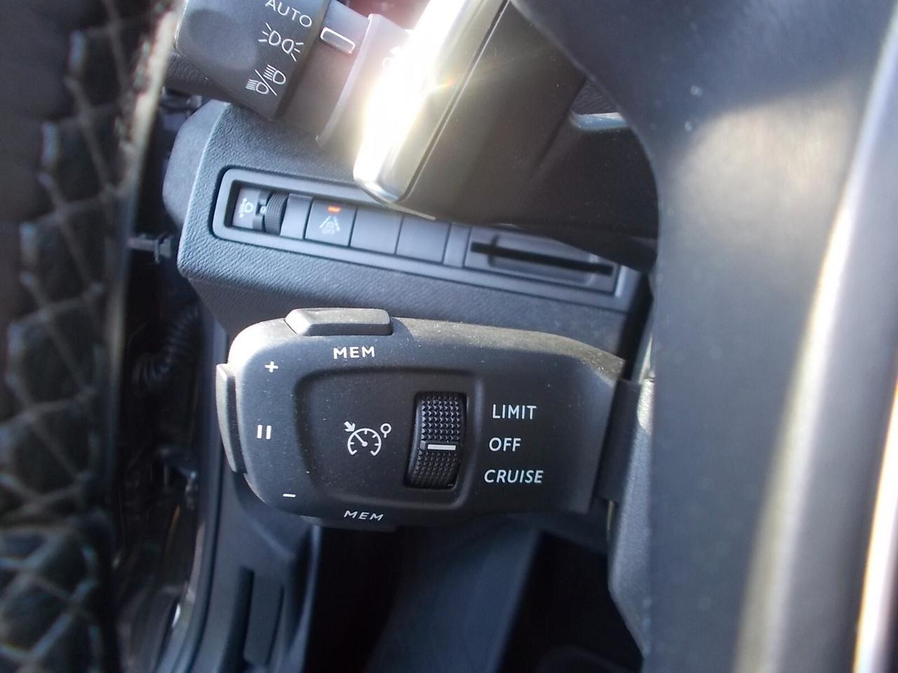 Peugeot 3008 1.5 130cv Eat8 *FULL OPT.-80.000 Km*