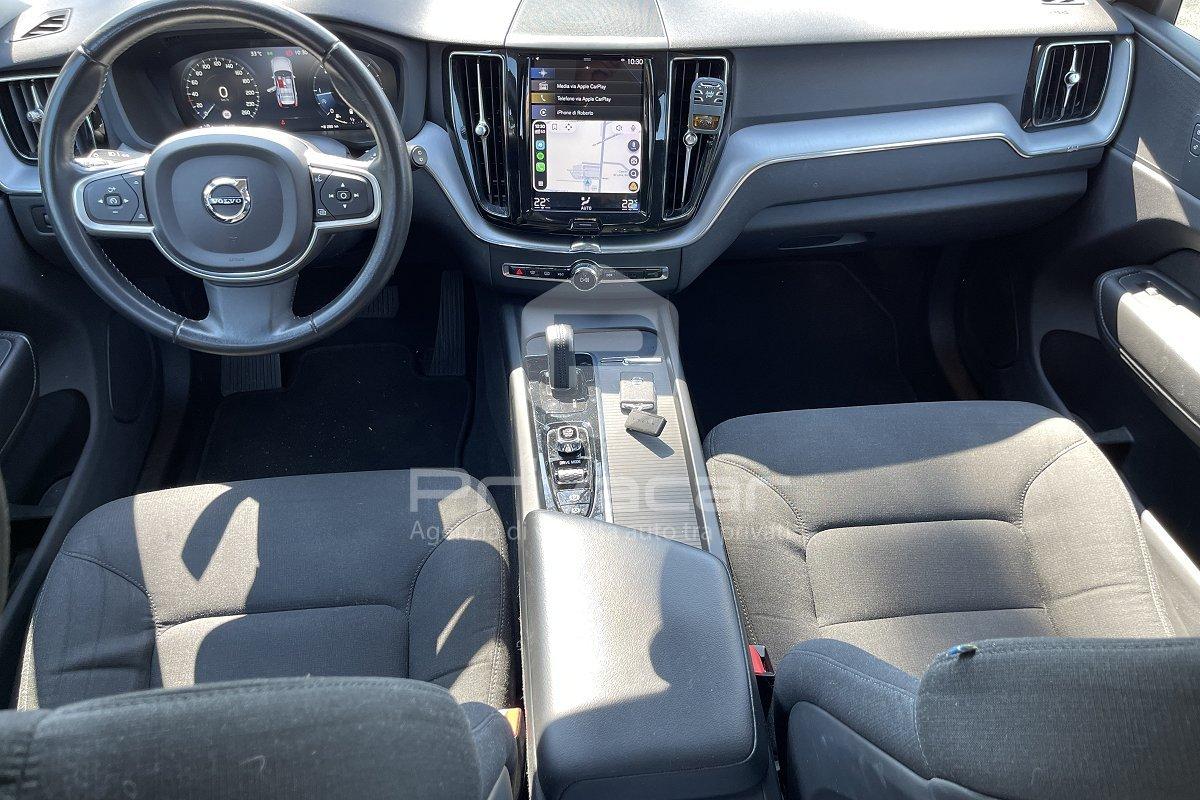 VOLVO XC60 B4 (d) Geartronic Momentum Pro