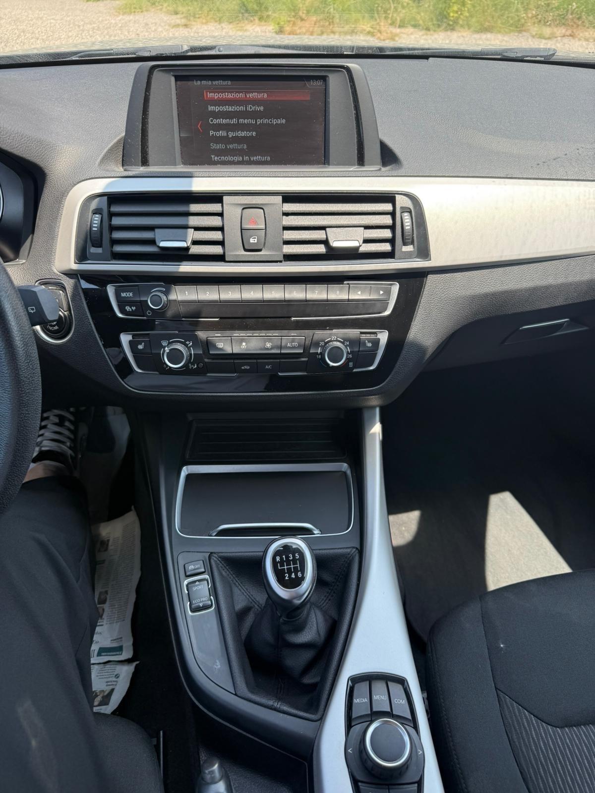 Bmw 118 118i 5p. Urban