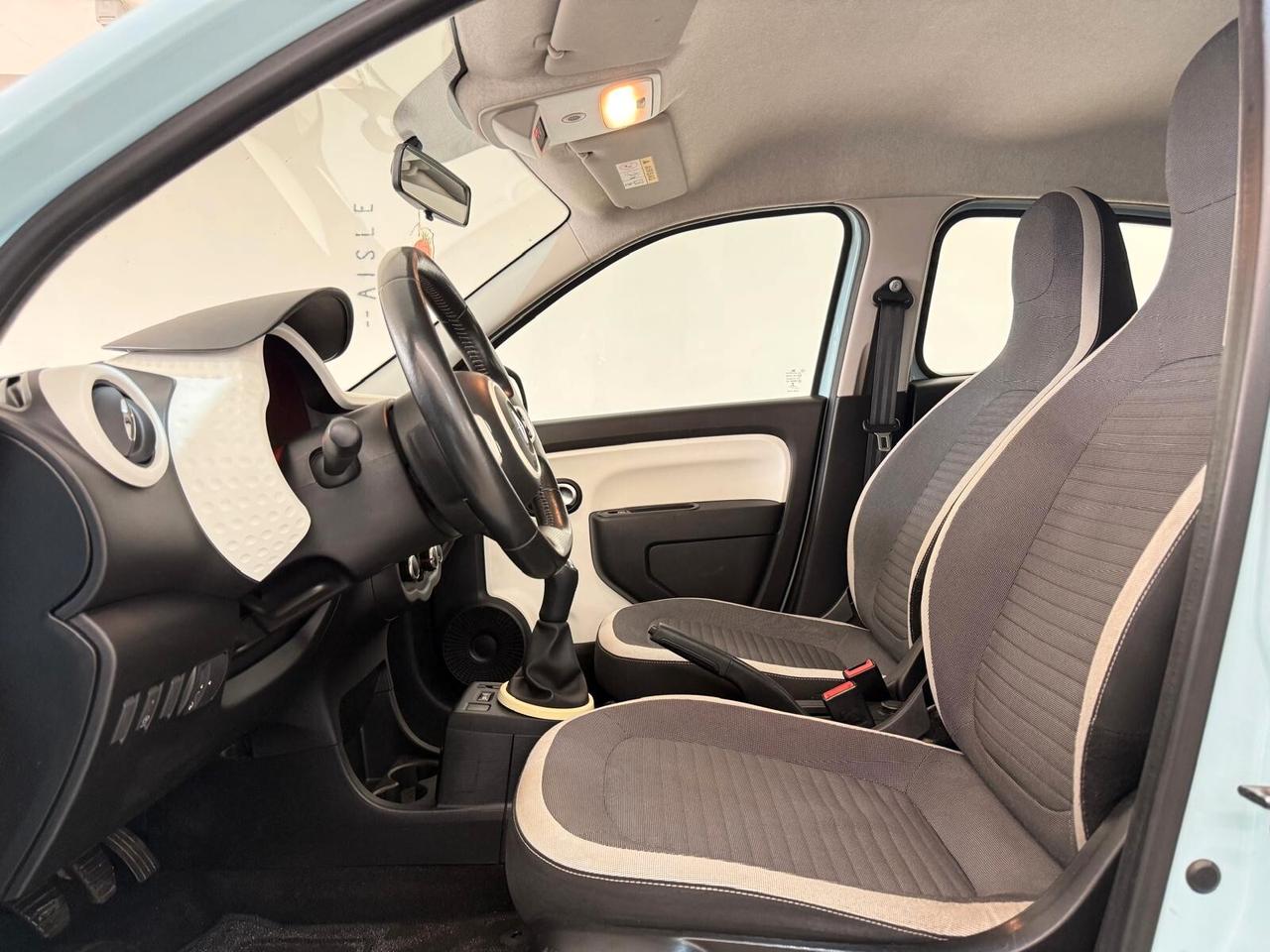 Renault Twingo 1.0cc benzina - Neopatentati