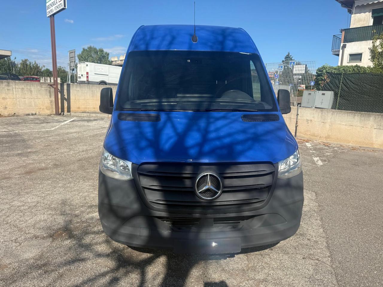 Mercedes Benz