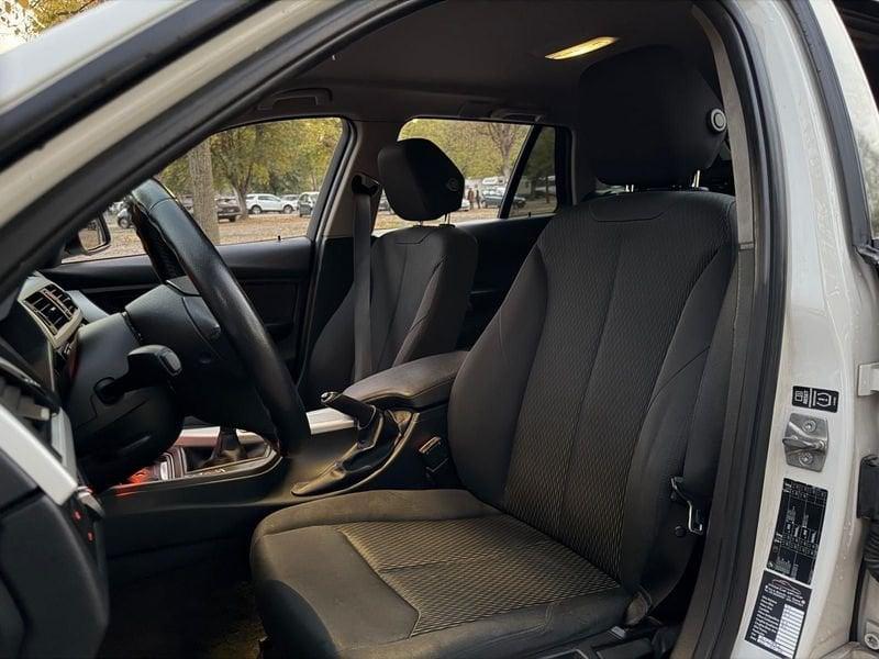 BMW Serie 3 Touring 318 d Touring “CERCHI DA 18" DISTRIBUZIONE APPENA SOSTITUITA