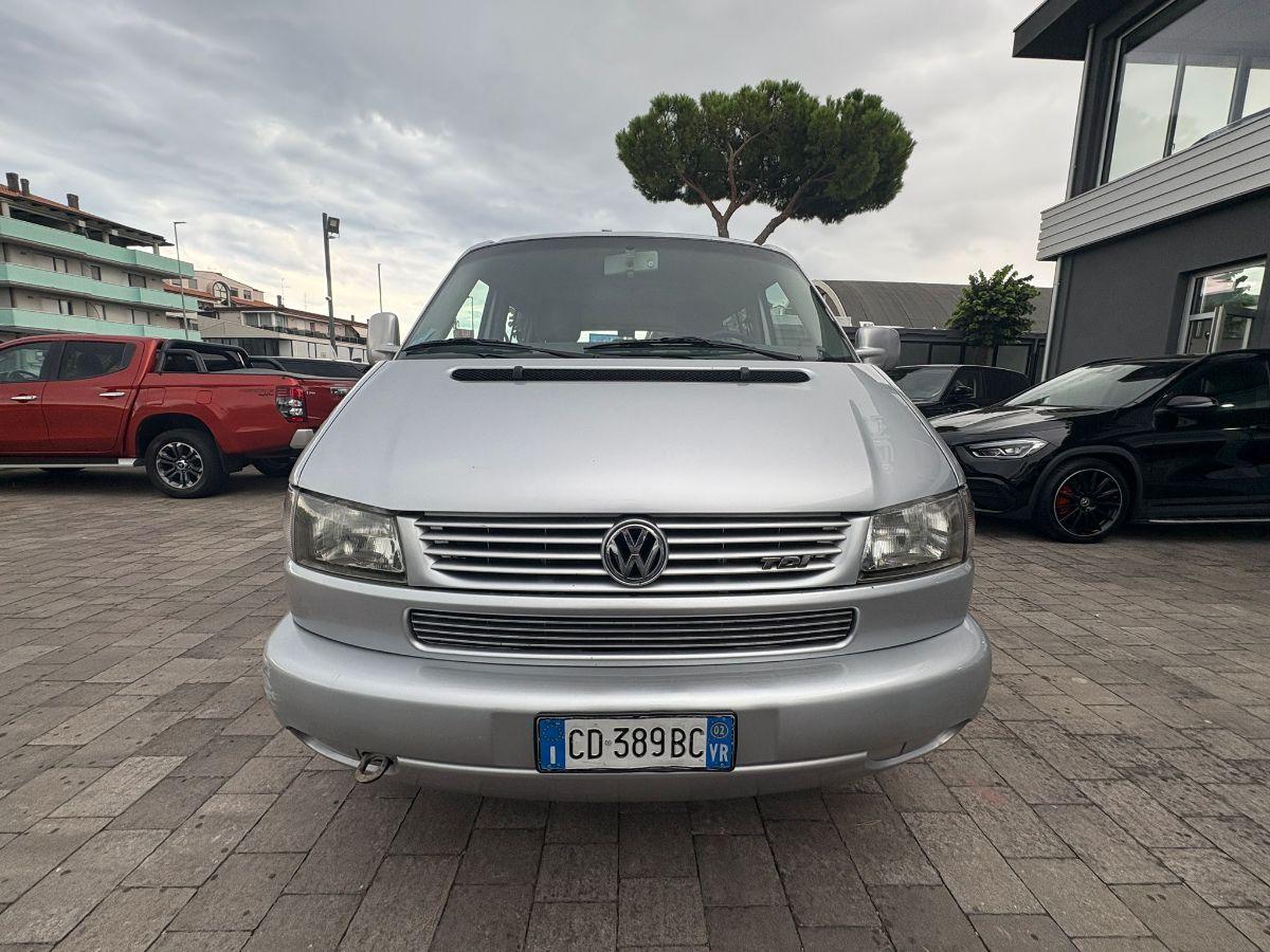 VOLKSWAGEN - T4 Caravelle 2.5 TDI 9 POSTI