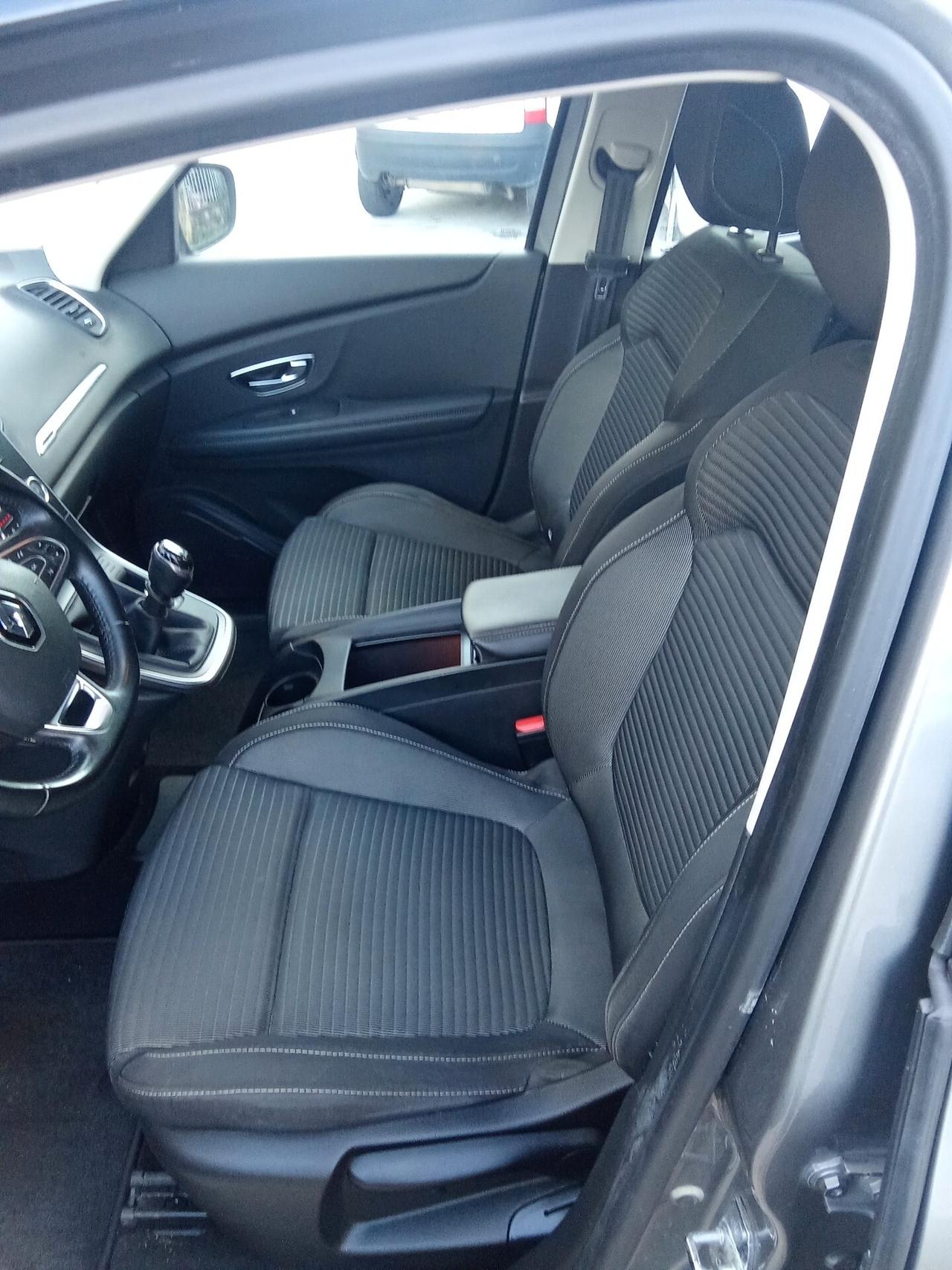 Renault Scenic Blue 1700 dCi 120 CV 019